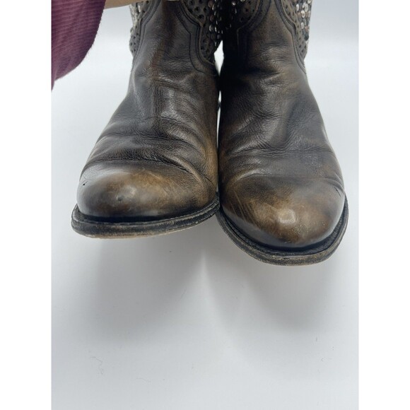 Frye Deborah Studded Brown Distressed (not Crackled) Leather Boots Sz 8 - Picture 10 of 14
